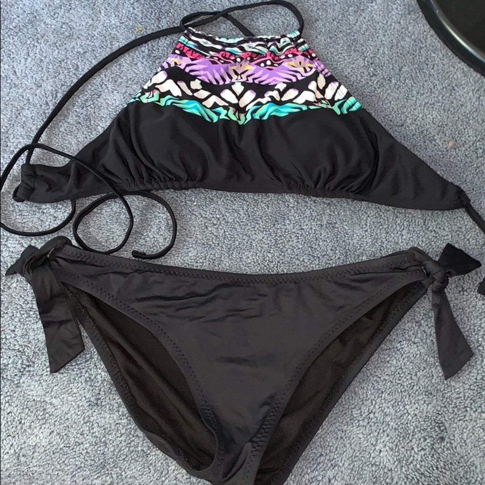 Bathing suit